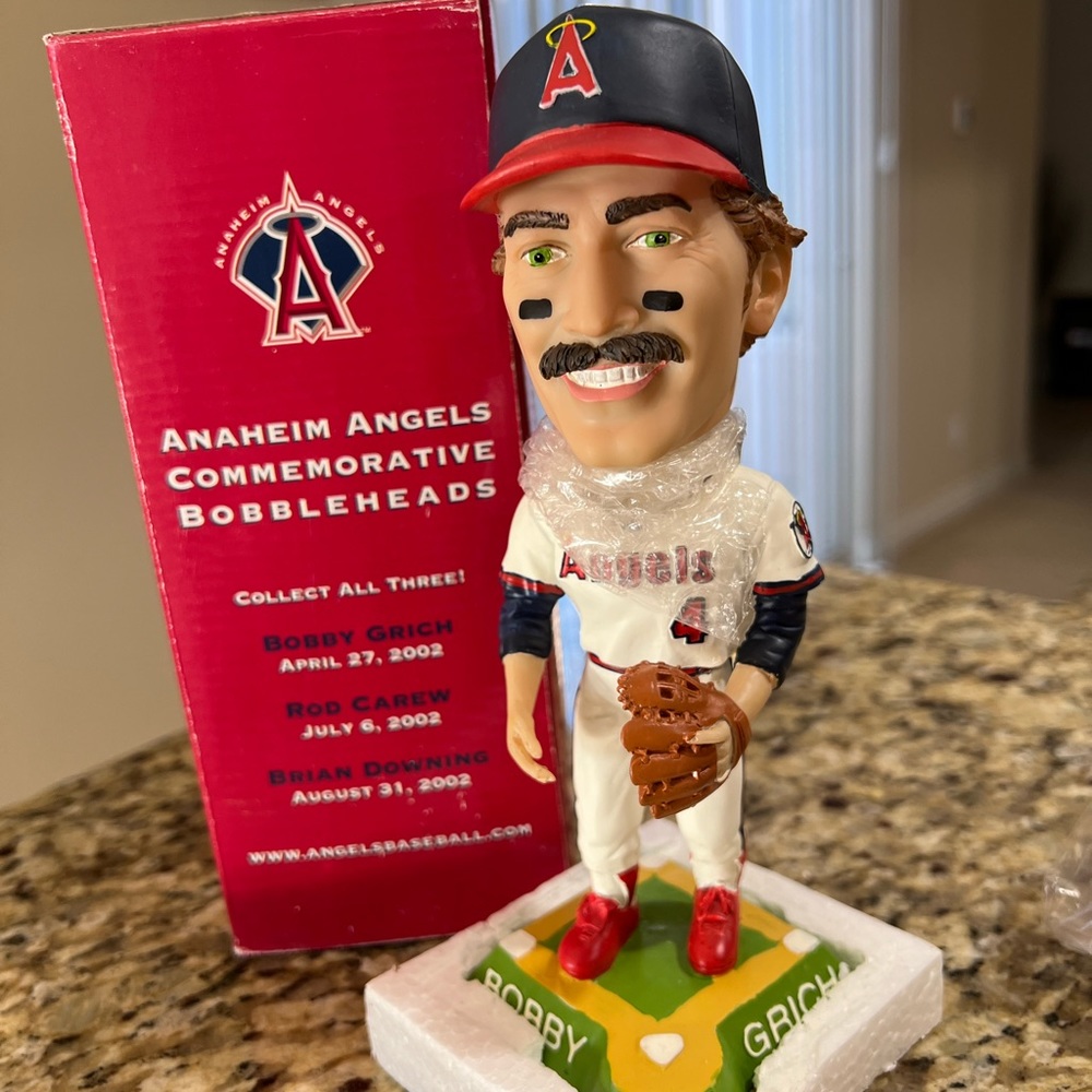 Bobblehead doll